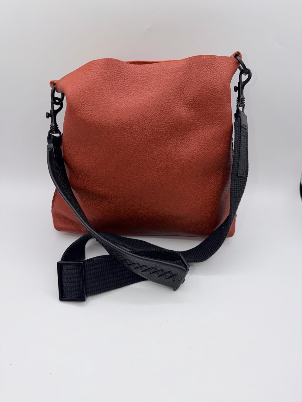 Callista Crafts Iconic Messenger Crossbody - Picture 3 of 10
